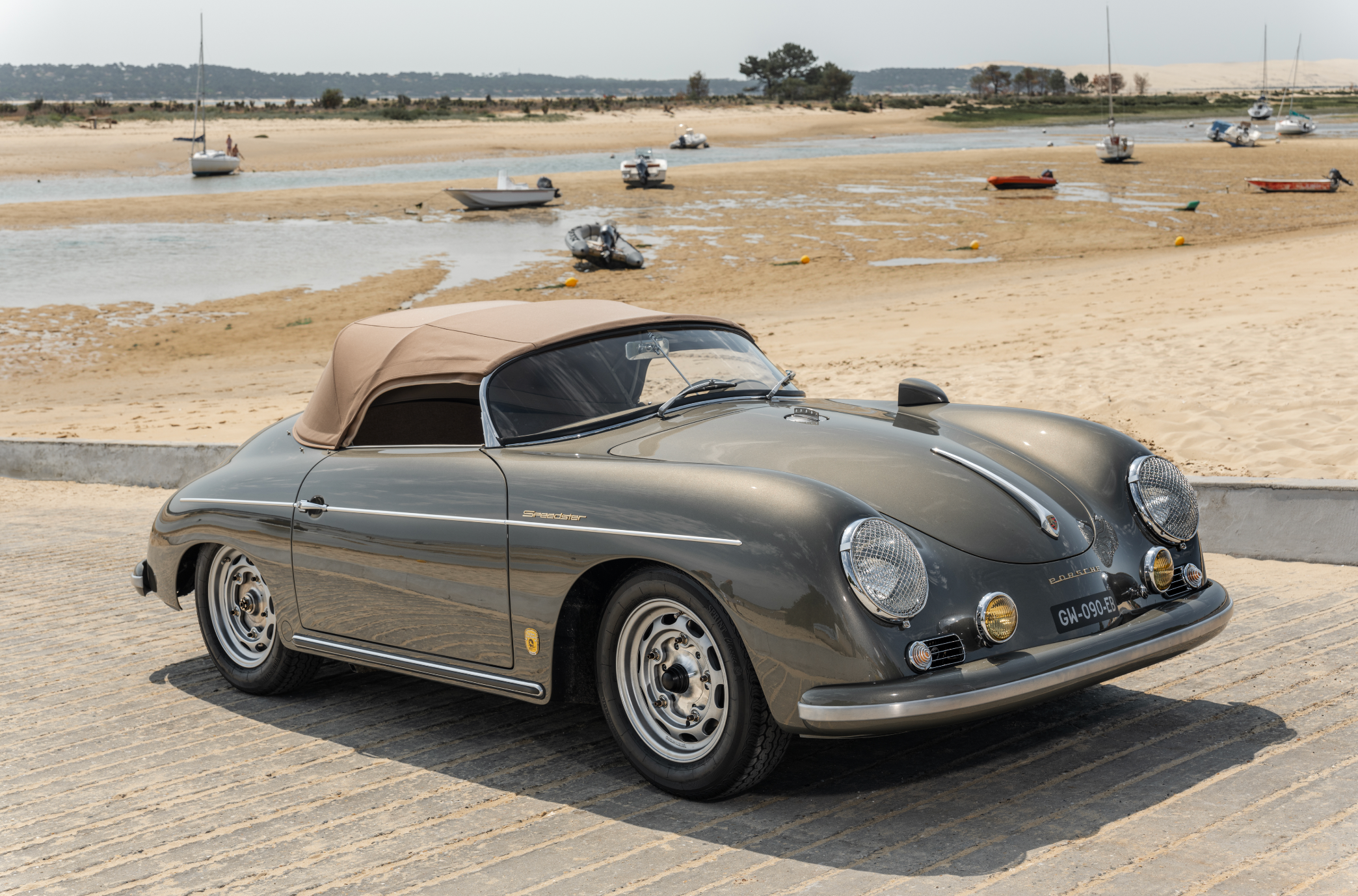 356 At1 GT 1957 Red Coupe Strille Seat